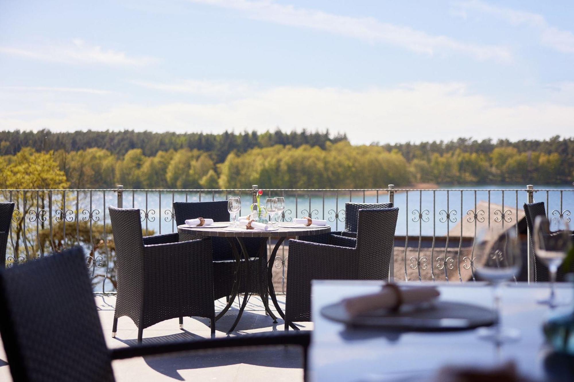 Van Der Valk Naturresort Drewitz Nossentiner Huette Dış mekan fotoğraf